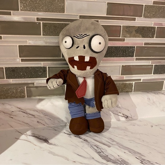 Plants vs Zombies 10” Zombie Stuffed Plush Toy - Picture 2 of 7